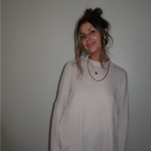 cream long sleeve/sweater